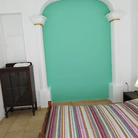 комната Pilika 4room With Shared Bath *