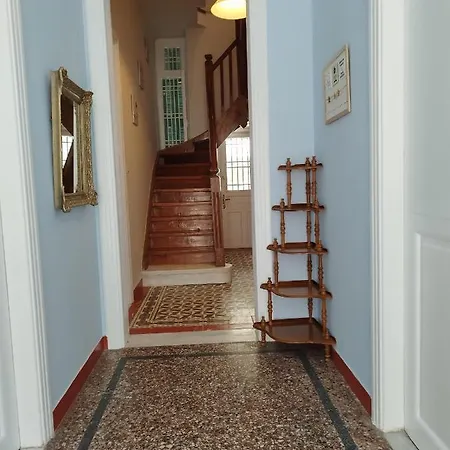 комната Pilika 4room With Shared Bath Guest house
